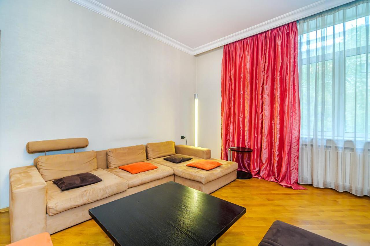 Апартаменти Vip Apartamen Nizami Street Баку Екстер'єр фото