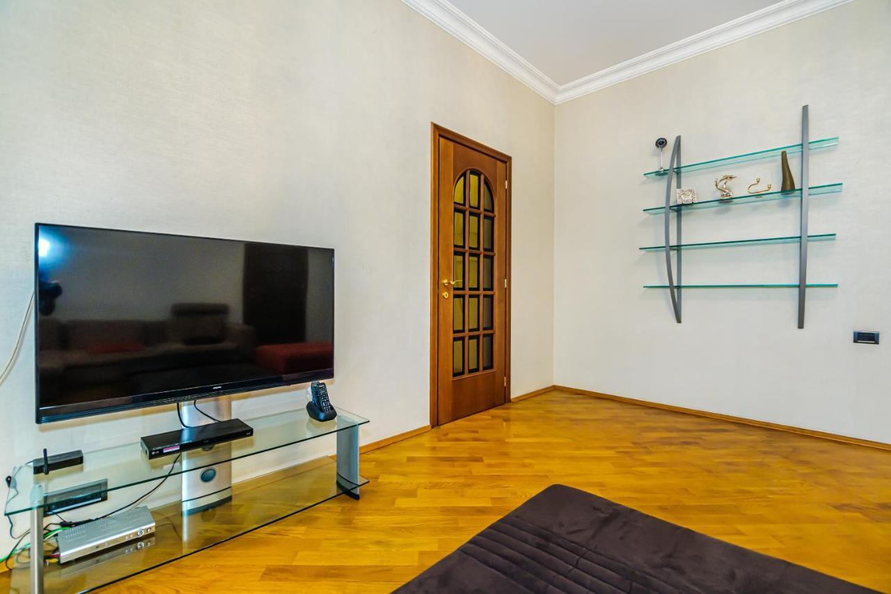 Апартаменти Vip Apartamen Nizami Street Баку Екстер'єр фото